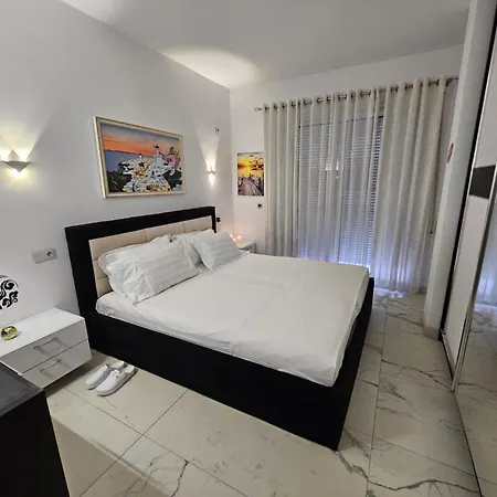 Alisia - Rruga E Barrikadave Appartement *
